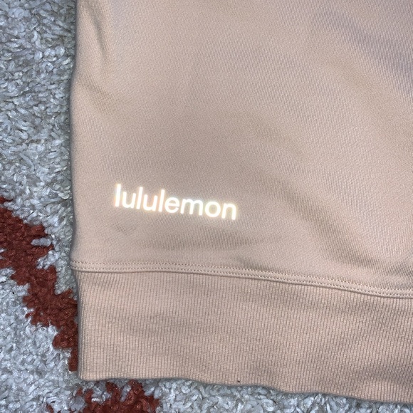 Lululemon- Perfectly Oversized WORDMARK Crewneck- APPROX Sz 8/10- Peachy/Orange - Picture 9 of 16